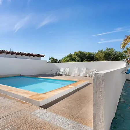 Duke Swimminpool Отель 4*